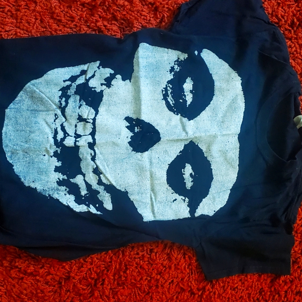 MISFITS fiend skull crimson ghost punk shirt small